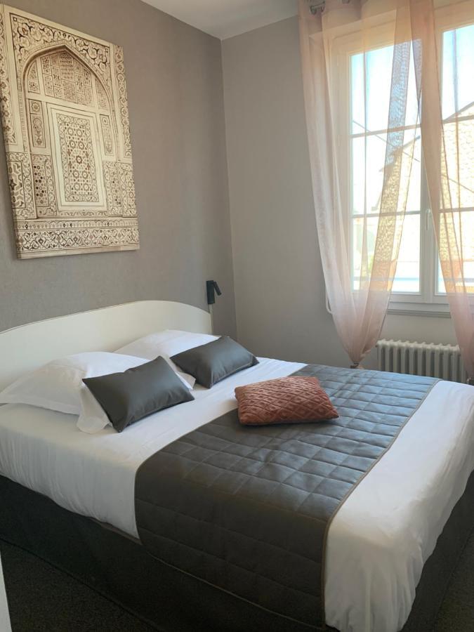 L'Escale De La Gare Otel Saumur Dış mekan fotoğraf